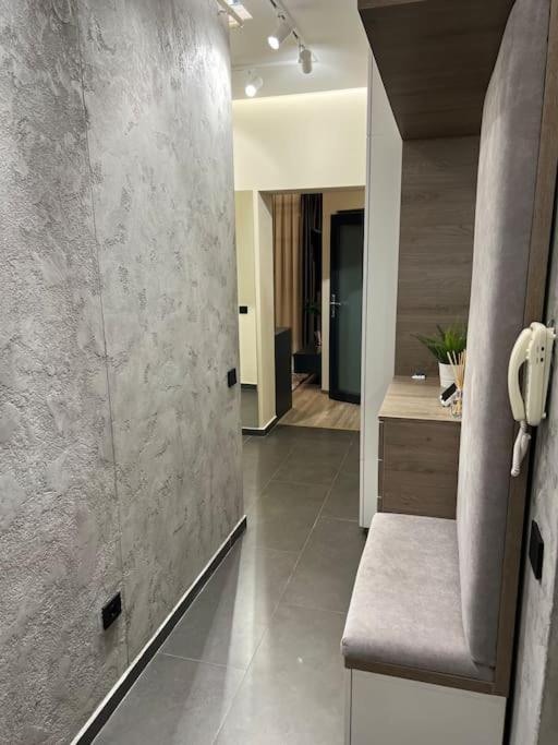 Ath Modern Homes - Luxury Apartment In The City Center Яссы Экстерьер фото